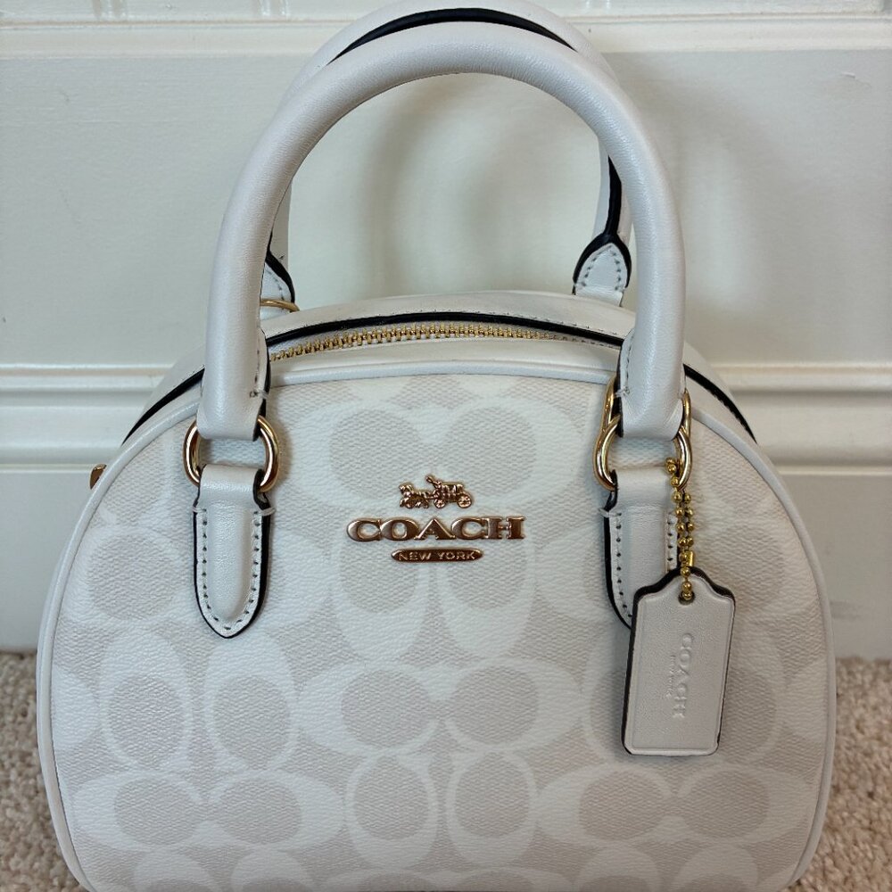 NWOT Coach Sydney Satchel In Signature Canvas CA591 - Picture 4 of 15